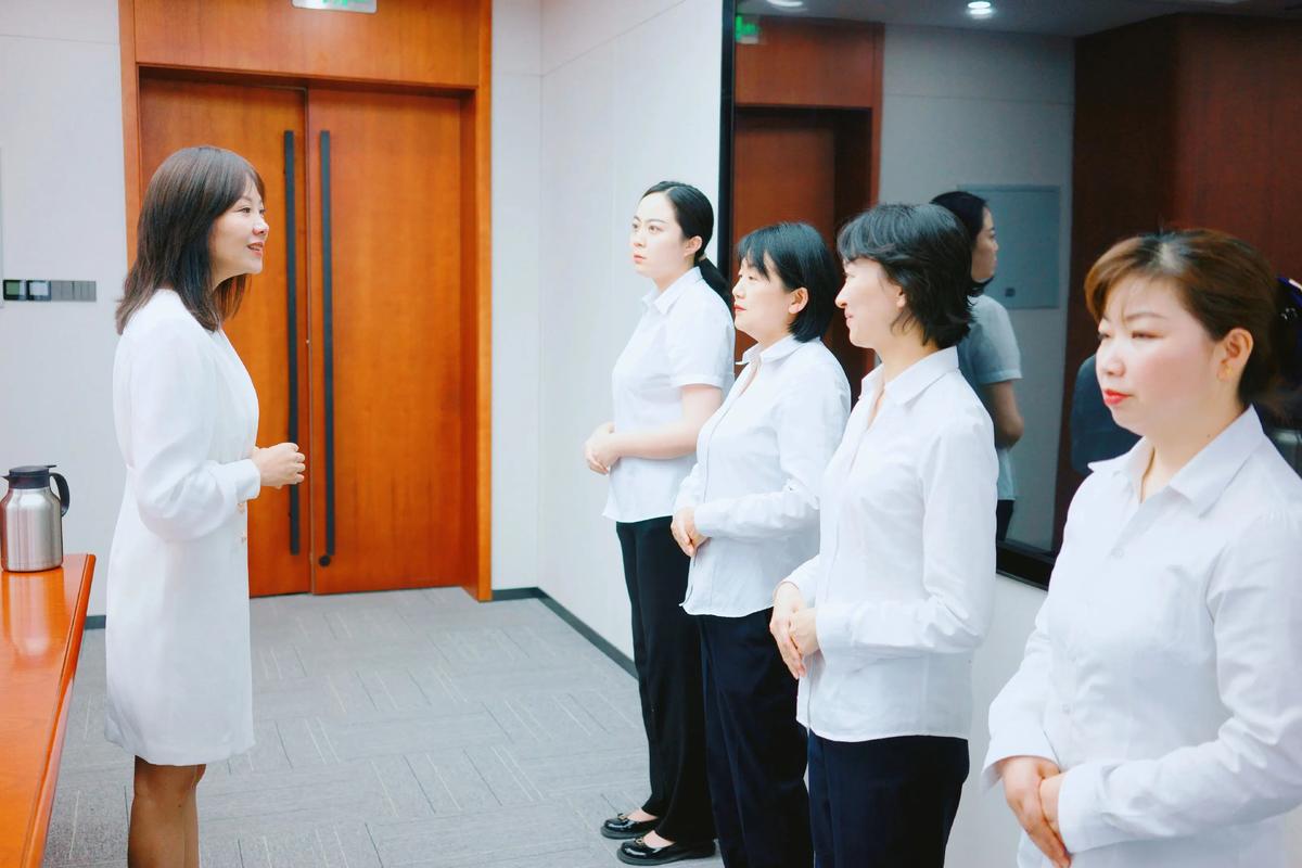 细节彰显风范，服务传递温度——大唐甘肃发电《会议服务礼仪》实训侧记
