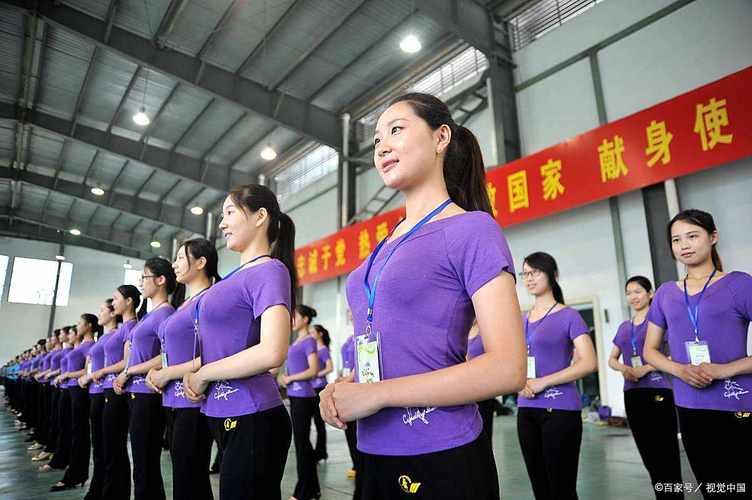 厦门产品宣传礼仪团队 以优雅风范助推品牌魅力升级